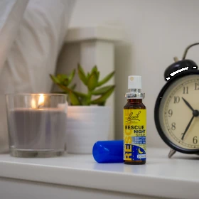Rescue - Présentoir 12 Rescue spray nuit SANS alcool 20 ml Bach Original Bach Original Nelsons 6 - mesfleursdebach.com 