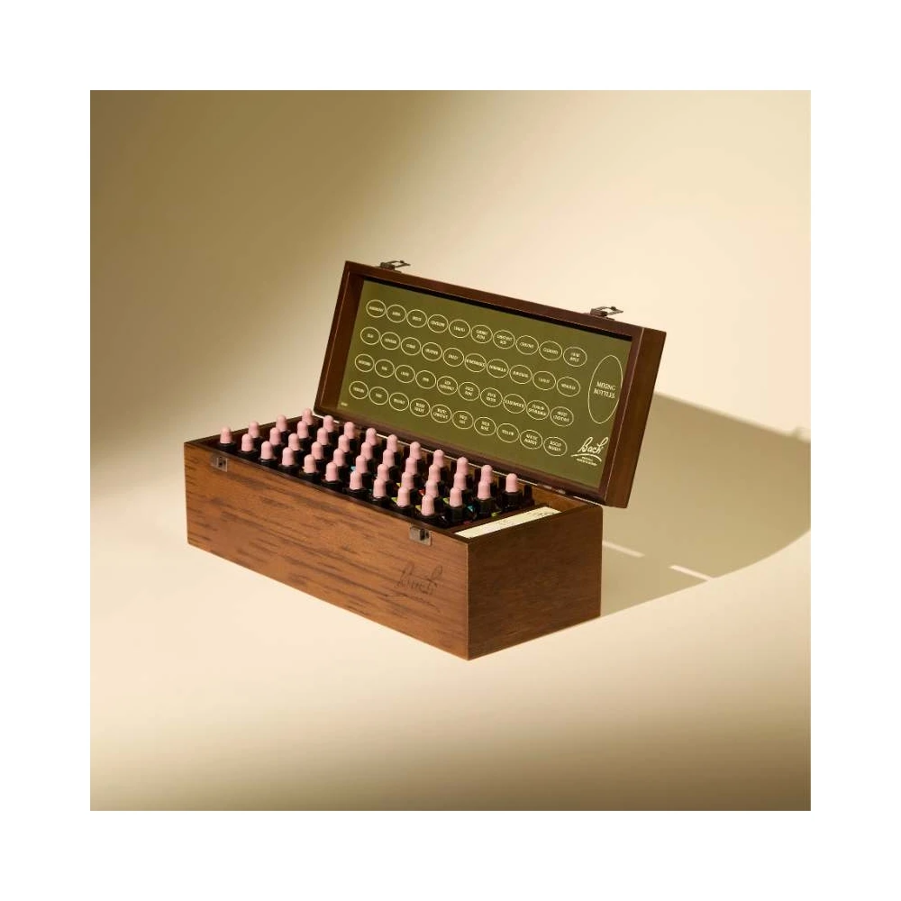 Coffret Bach Original 20ml 38 Fleurs + 2 Rescue - plein en bois Bach Original Nelsons 1 - mesfleursdebach.com Coffret Bach Original 20ml 38 Fleurs + 2 Rescue - plein en bois Bach Original Nelsons 1 - mesfleursdebach.com