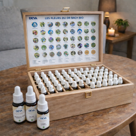 Deva 30 ml - Coffret plein en bois - 38 fleurs de Bach et 2 rescue Deva 1 - mesfleursdebach.com 